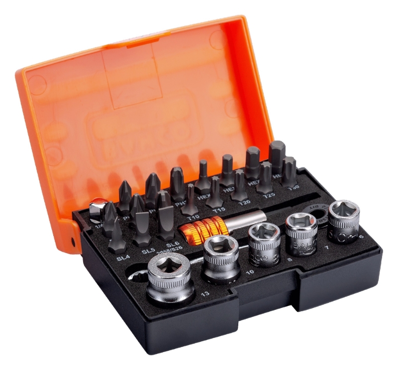 JUEGO 18 PUNTAS 5 VASOS + CARRACA 1/4" C/ADAPTADOR
