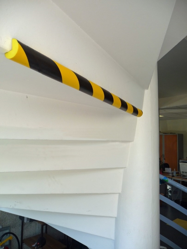 PROTECTOR ESPUMA ANGULO 90º REDOND 1000X100mm AMARILLO/NEGRO PU10025