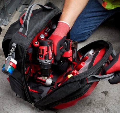 MILWAUKEE PACKOUT MOCHILA