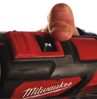 MILWAUKEE TALADRO PERCUTOR M12BPD-202C