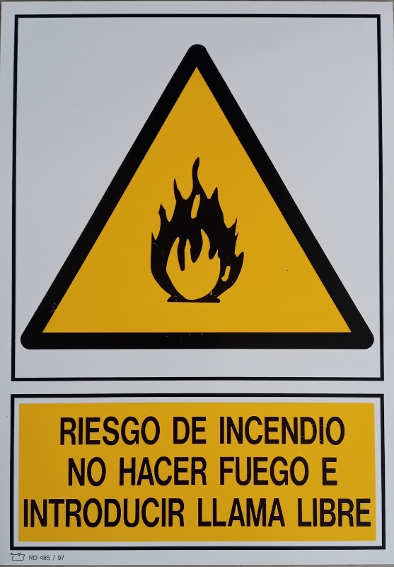 SEÑAL ADVERTENCIA PVC 297X210 RIESGO DE 