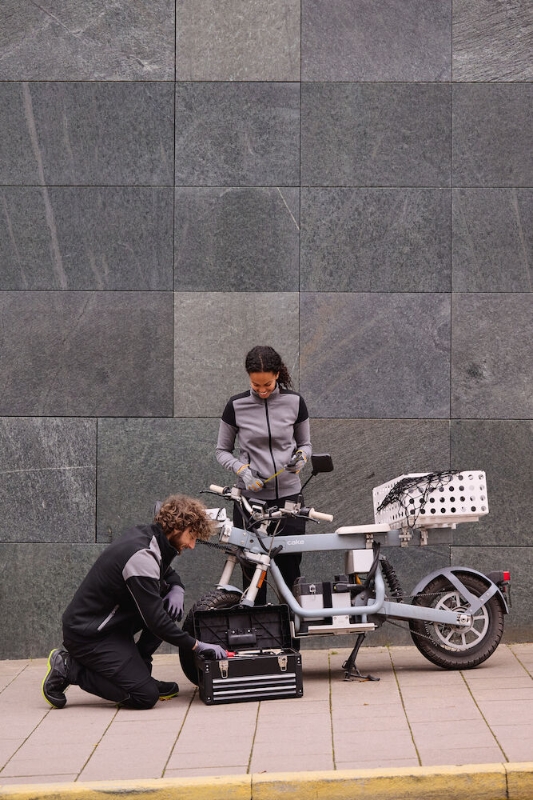 SUDADERA GRIS/NEGRO CREMALLERA T-4XL (22