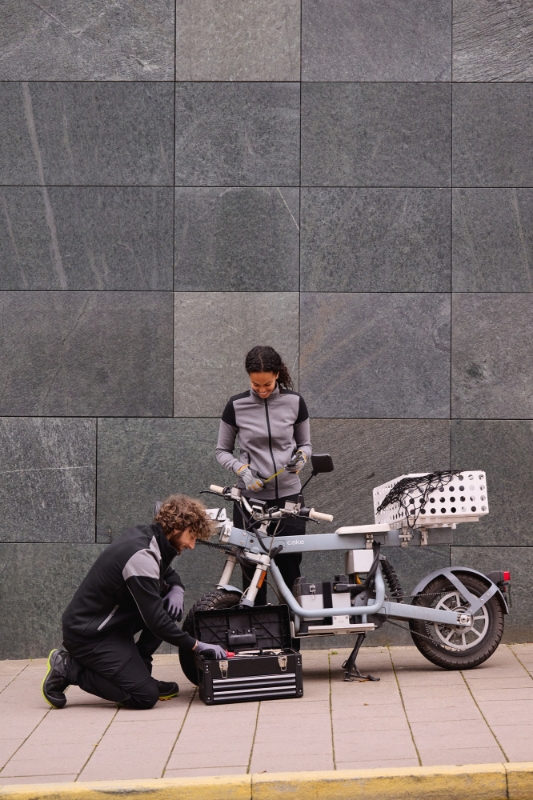 SUDADERA GRIS/NEGRO CREMALLERA MUJER T-S