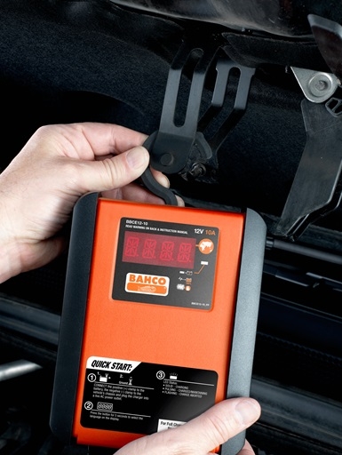CARGADOR BATERIAS 12V 6Ah AUTOMATICO  (B