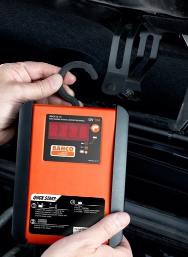 CARGADOR BATERIAS 12V 6Ah AUTOMATICO  (B