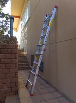 ESCALERA MULTIUSO ALUMINIO 4+4 PELDAÑOS